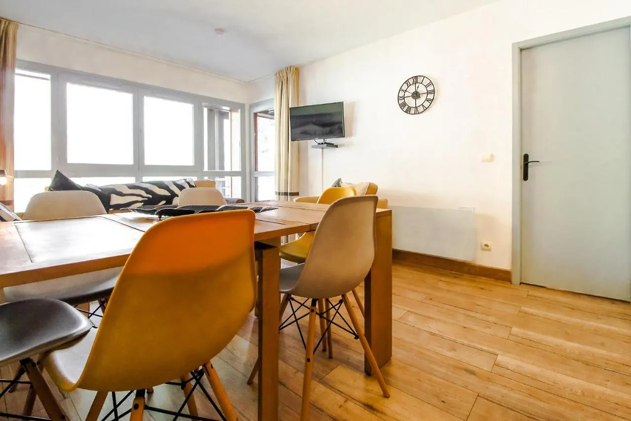 Newly Redecorated 2-Bed Ski-In Ski-Out Family Apartment Flaine 0*,
