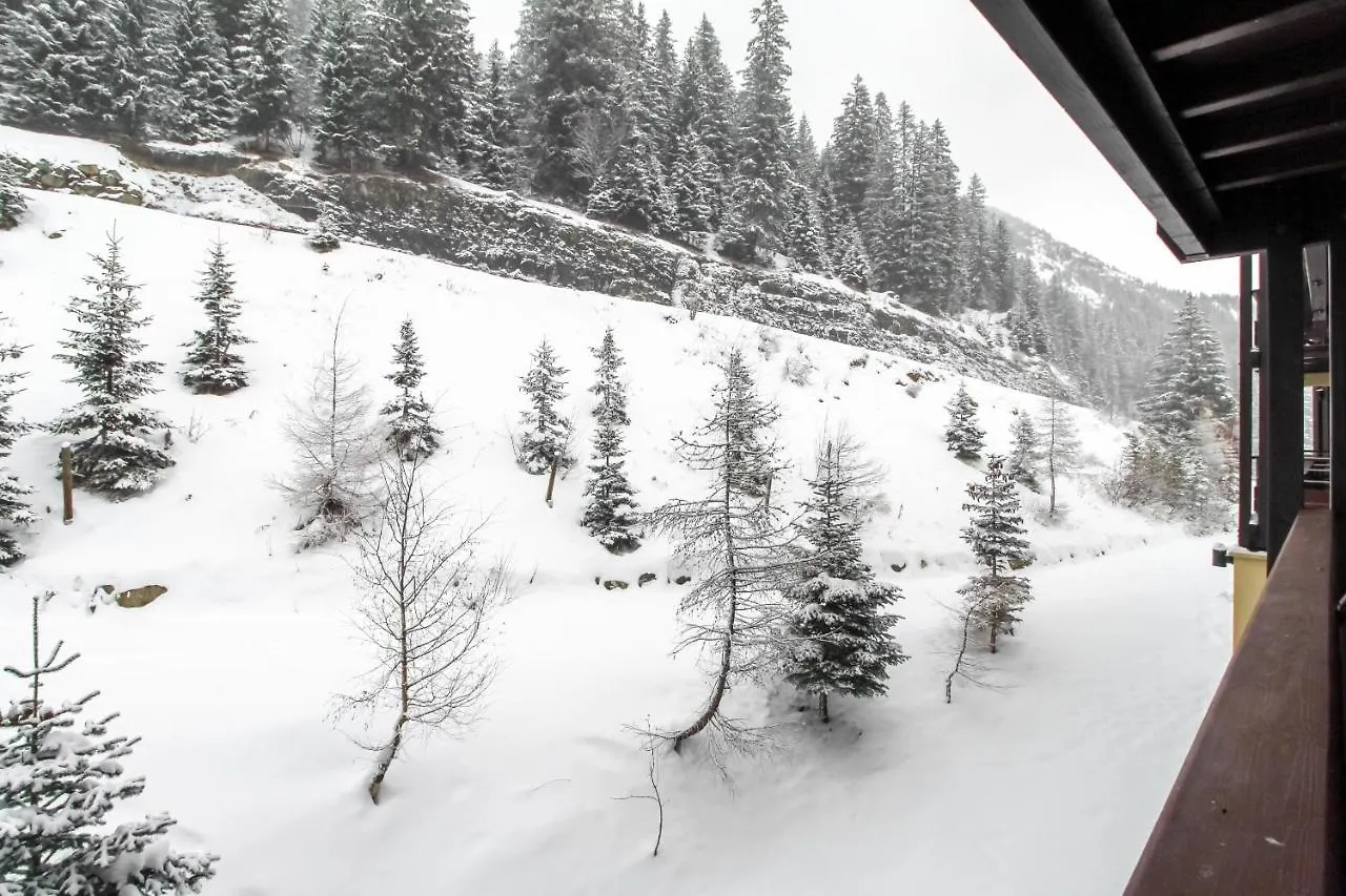 Newly Redecorated 2-Bed Ski-In Ski-Out Family Apartment Флен