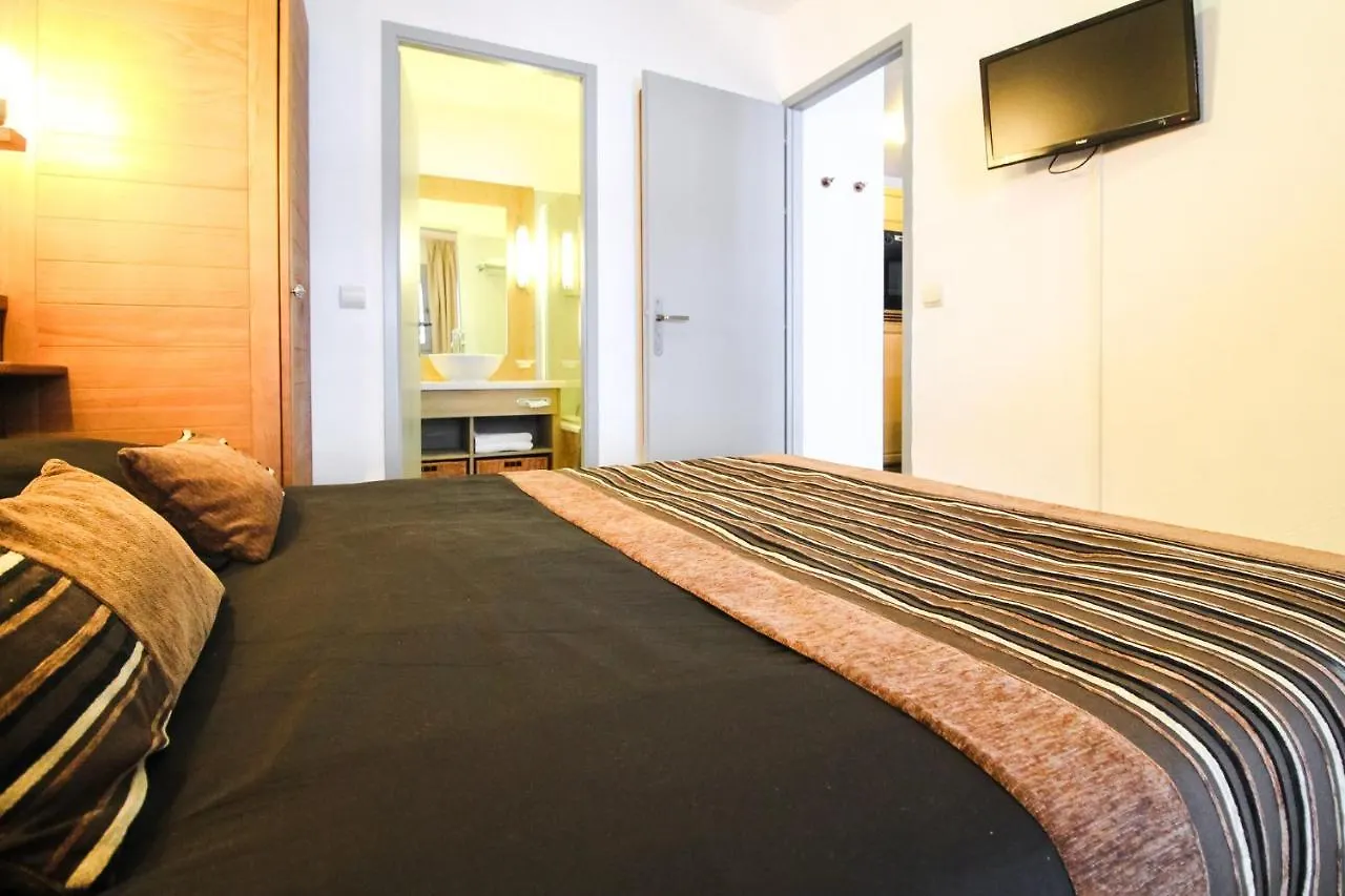 Newly Redecorated 2-Bed Ski-In Ski-Out Family Apartment Флен 0*,