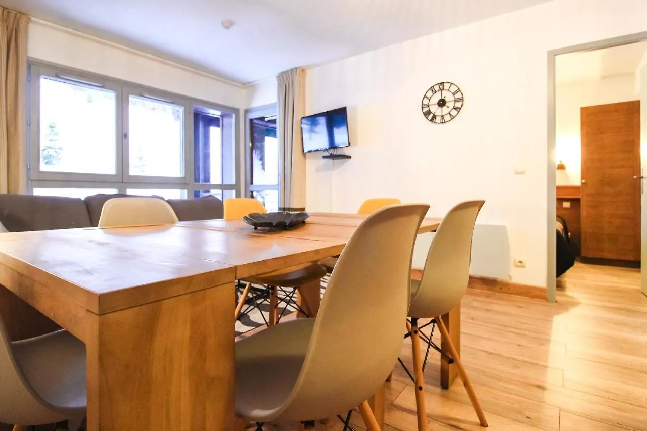 Newly Redecorated 2-Bed Ski-In Ski-Out Family Apartment Флен
