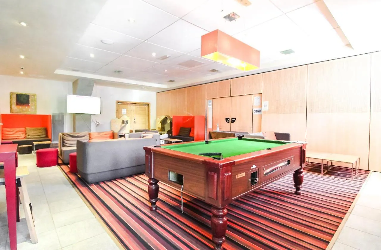 Newly Redecorated 2-Bed Ski-In Ski-Out Family Apartment Flaine