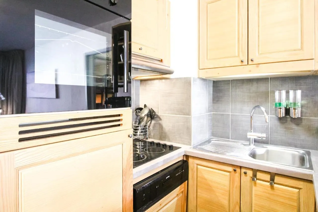 Newly Redecorated 2-Bed Ski-In Ski-Out Family Apartment Flaine 0*,  Γαλλία