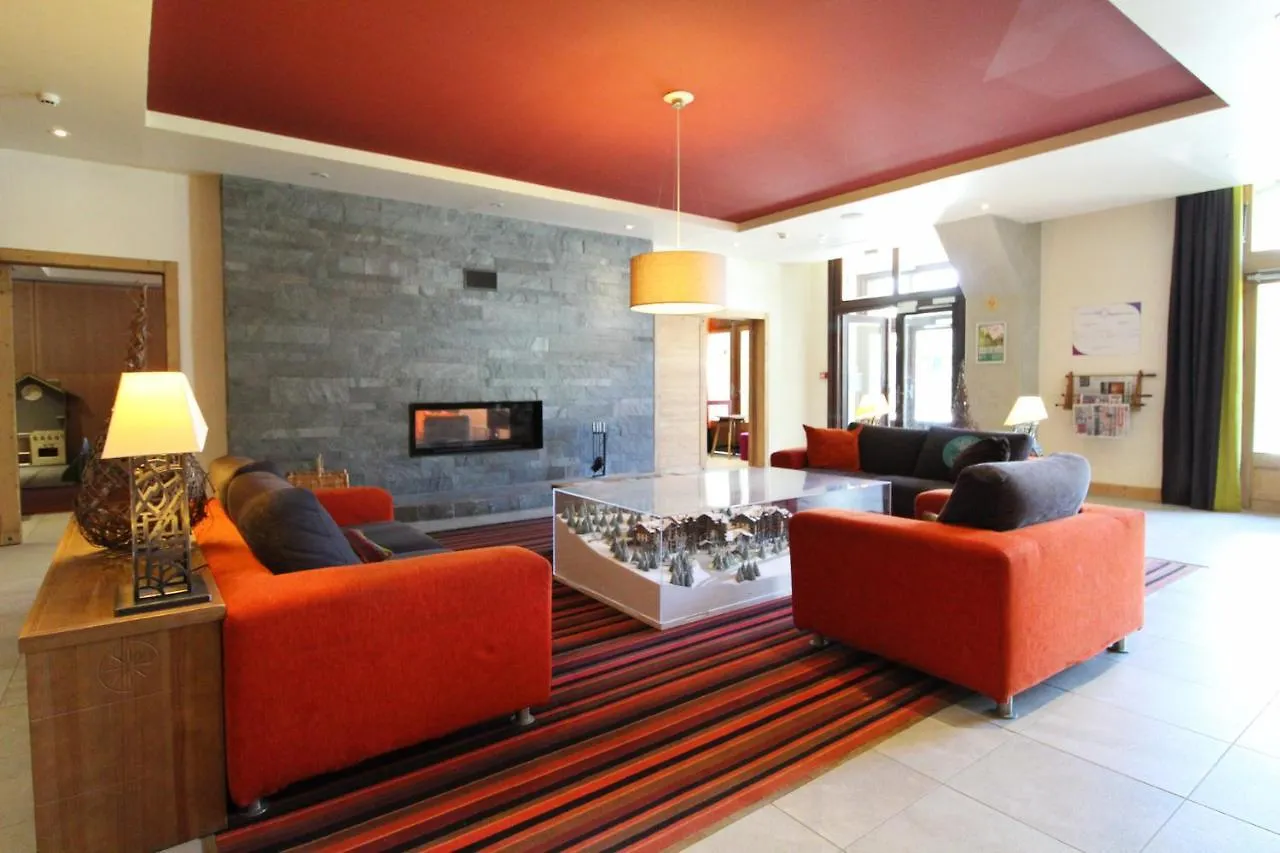 Newly Redecorated 2-Bed Ski-In Ski-Out Family Apartment Flaine